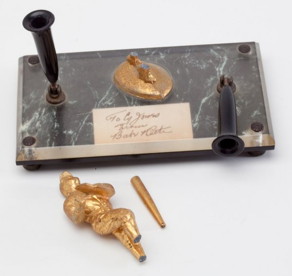 BABE RUTH DESKTOP PEN HOLDER FEATURING SIGNED CARD "TO CY JONES FROM BABE RUTH"