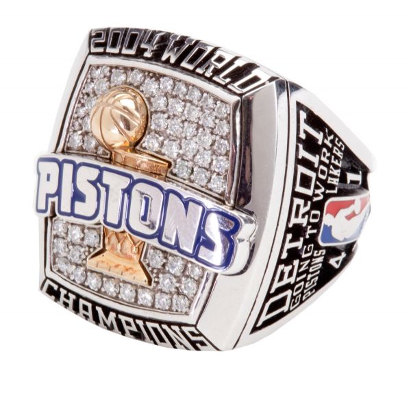 2004 DETROIT PISTONS NBA CHAMPIONSHIP RING ("B" VERSION) IN ORIGINAL PRESENTATION BOX