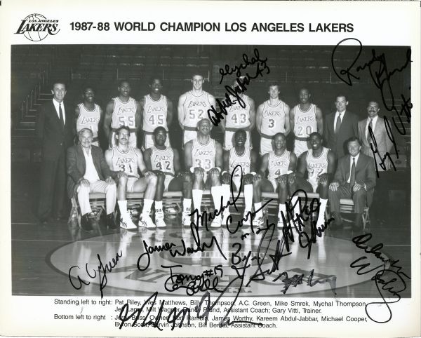 1987-88 WORLD CHAMPION LOS ANGELES LAKERS TEAM SIGNED 8 X 10 PHOTO