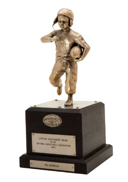 RED AUERBACHS 1988 TOUCHDOWN CLUB OF WASHINGTON DC LIFETIME ACHIEVEMENT "TIMMY" AWARD TROPHY WITH RELATED PHOTO