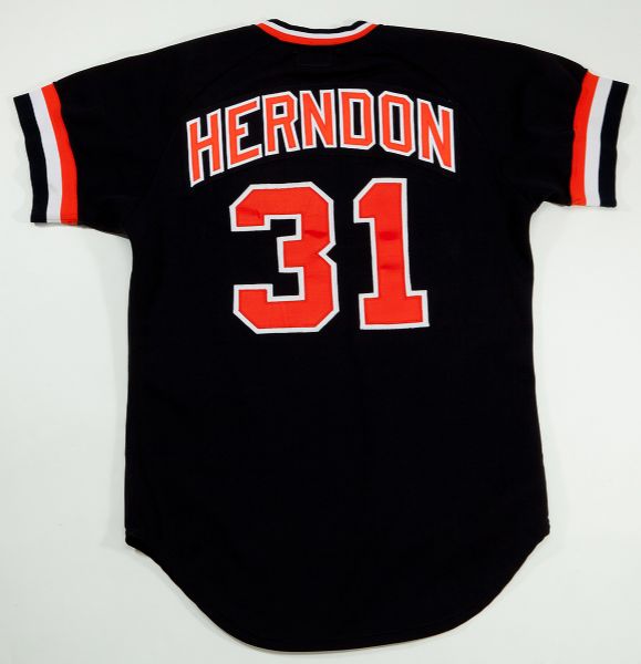 1981 LARRY HERNDON SAN FRANCISCO GIANTS GAME WORN HOME JERSEY
