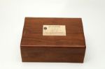 RED AUERBACHS 1965 "MR. VICTORY CIGAR" HUMIDOR PRESENTED BY THE CIGAR SMOKERS OF AMERICA RECOGNIZING HIS 8TH WORLD CHAMPIONSHIP 