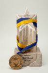 RED AUERBACHS 2003 LIFETIME ACHIEVEMENT MARBLE AWARD AND MEDAL FROM THE SPORTS MUSEUM 