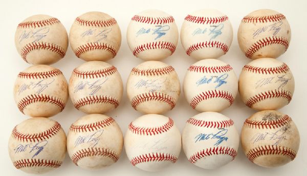 LOT OF FIFTEEN MIKE PIAZZA SINGLE SIGNED BASEBALLS