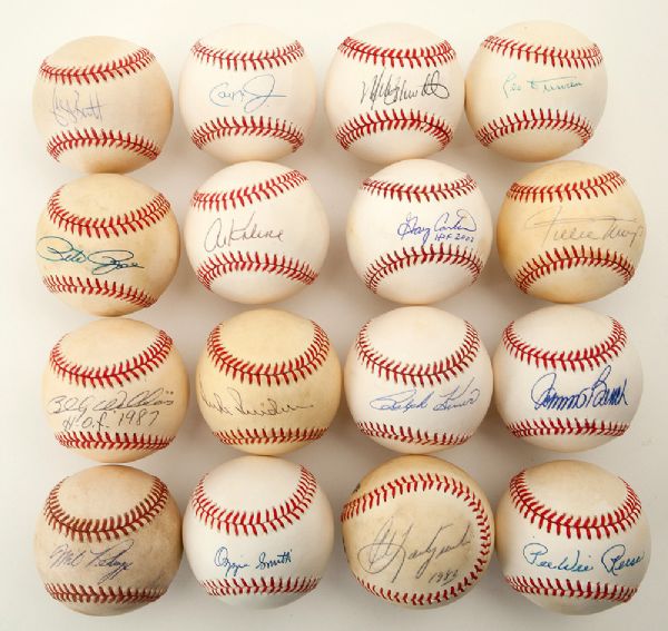 LOT OF SIXTEEN HALL OF FAME AND STAR SINGLE SIGNED BASEBALLS