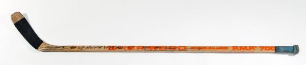 CRAIG SIMPSON GAME USED HOCKEY STICK SIGNED BY 10 MEMBERS OF THE 1989-90 STANLEY CUP CHAMPION EDMONTON OILERS INC MESSIER, KURRI AND LOWE