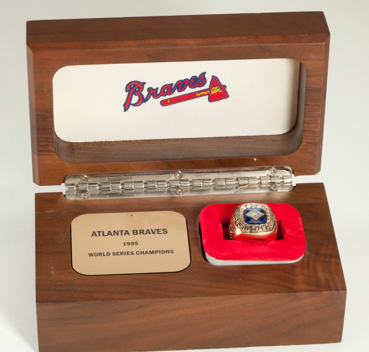 MLB 1995 Atlanta Braves World Series Championship Replica Ring