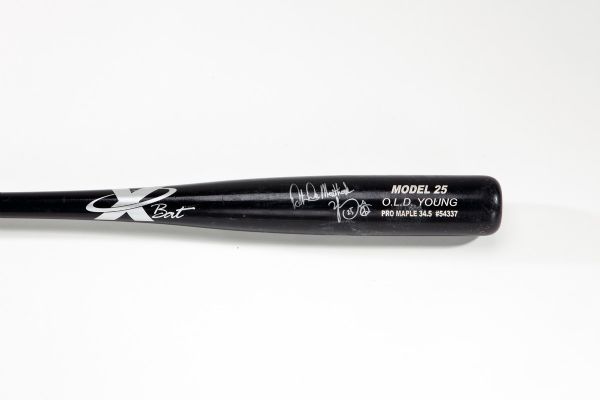 DMITRI YOUNG AUTOGRAPHED X-BAT PROFESSIONAL MODEL GAME USED BAT (LOA FROM DMITRI YOUNG)
