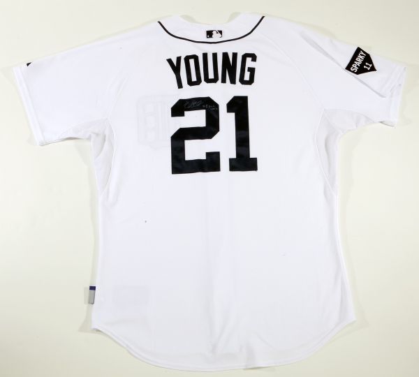 2011 DELMON YOUNG AUTOGRAPHED DETROIT TIGERS GAME WORN HOME JERSEY (LOA FROM DMITRI YOUNG)