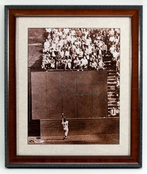 WILLIE MAYS SIGNED PICTURE INSCRIBED "THE CATCH" "1954 N.L. M.V.P." "1954 WORLD SERIES CHAMPS"