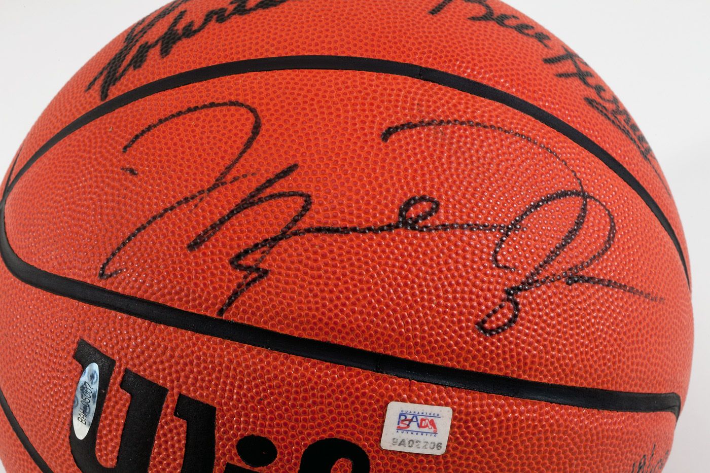 Lot Detail - Lot of (2) Oscar Robertson Autographed Spalding Basketballs  (PSA/DNA)
