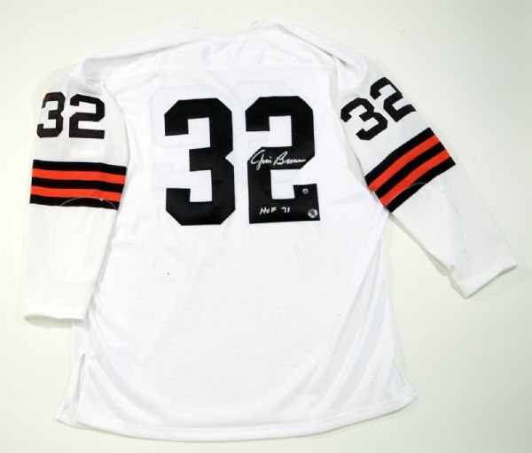 JIM BROWN SIGNED CLEVELAND BROWNS THROWBACK JERSEY WITH INSCRIPTIONS "HOF 71"