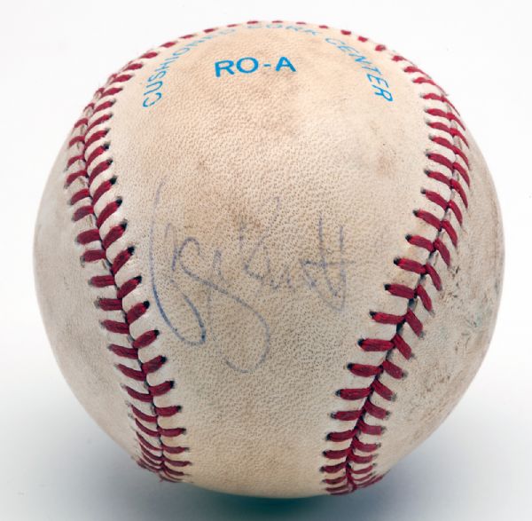 GEORGE BRETT SIGNED BASEBALL FROM HIS 3000 HIT GAME