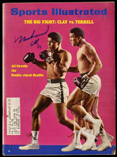 1967 SPORTS ILLUSTRATED SIGNED BY MUHAMMAD ALI