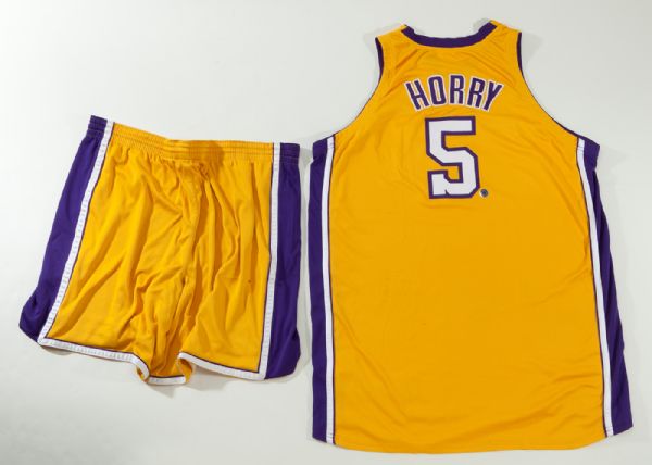 2001/2002 ROBERT HORRY LOS ANGELES LAKERS NBA FINALS GAME WORN JERSEY AND 1999/2000 GAME WORN SHORTS