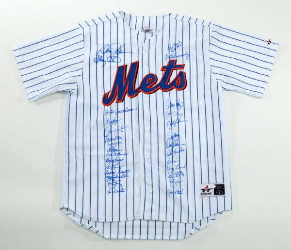 1986 WORLD CHAMPION NEW YORK METS TEAM SIGNED JERSEY WITH INSCRIPTION FROM WS MVP