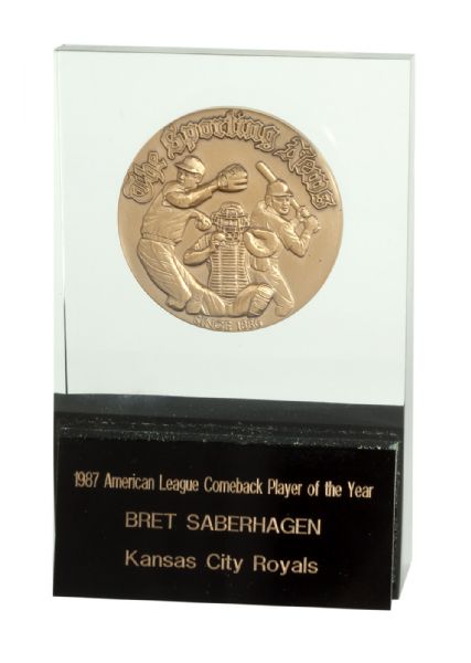 BRET SABERHAGENS 1987 SPORTING NEWS AMERICAN LEAGUE COMEBACK PLAYER OF THE YEAR AWARD (SABERHAGEN LOA) 