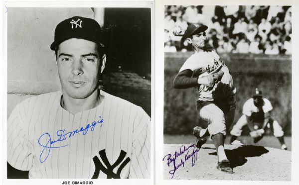  8 X 10 BLACK & WHITE (23) AND COLOR (10) SIGNED PHOTO LOT WITH MANY HALL OF FAMERS
