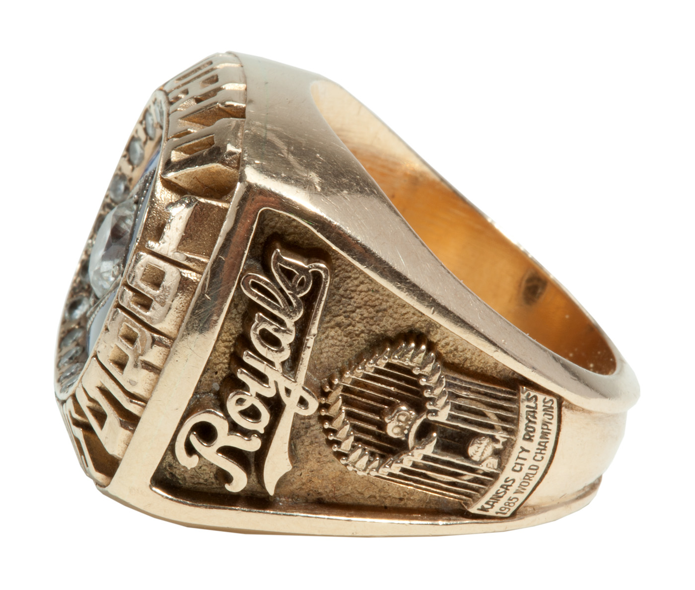 Take a look at the Royals' World Series championship rings