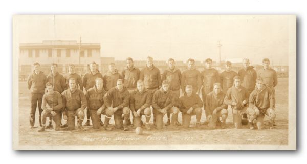  1929 NATIONAL FOOTBALL LEAGUE CHAMPION GREEN BAY PACKERS PANORAMIC PHOTO