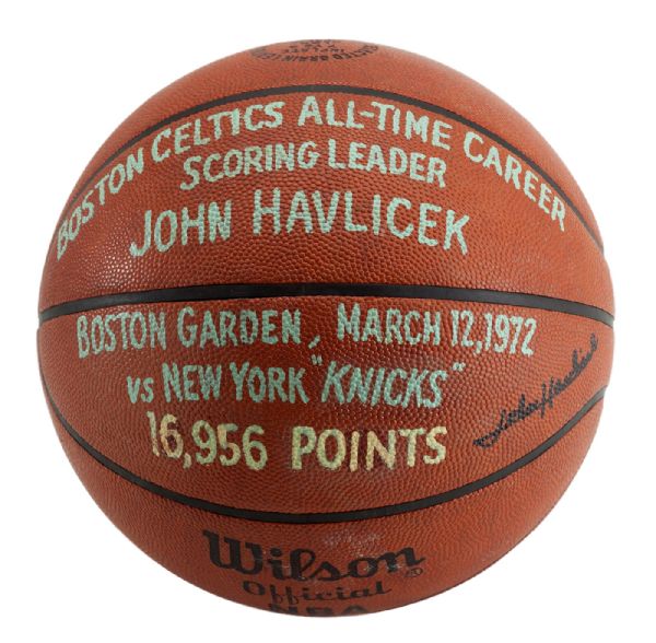 JOHN HAVLICEK’S 1972 SIGNED OFFICIAL WILSON NBA GAME BASKETBALL USED TO SCORE 16,956TH POINT AND BECOME BOSTON CELTICS ALL-TIME CAREER SCORING LEADER (HAVLICEK LOA)