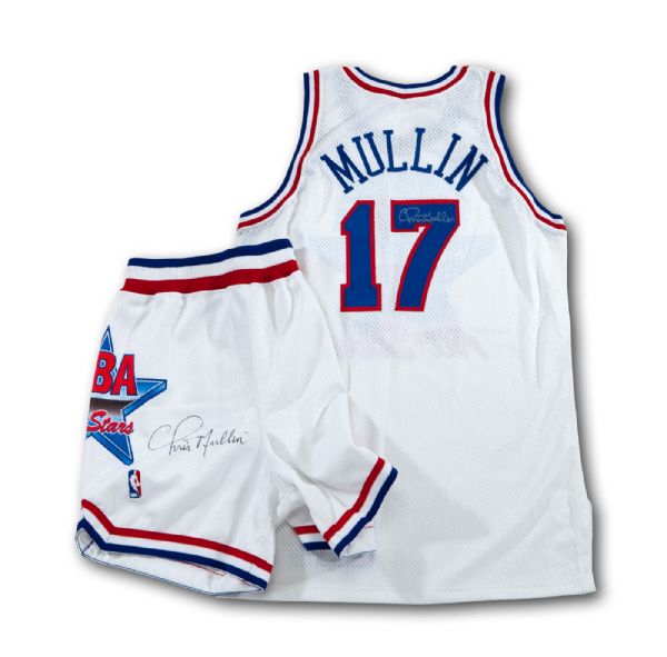  CHRIS MULLINS 1993 NBA ALL-STAR GAME ISSUED AND SIGNED JERSEY AND SHORTS (MULLIN LOA)