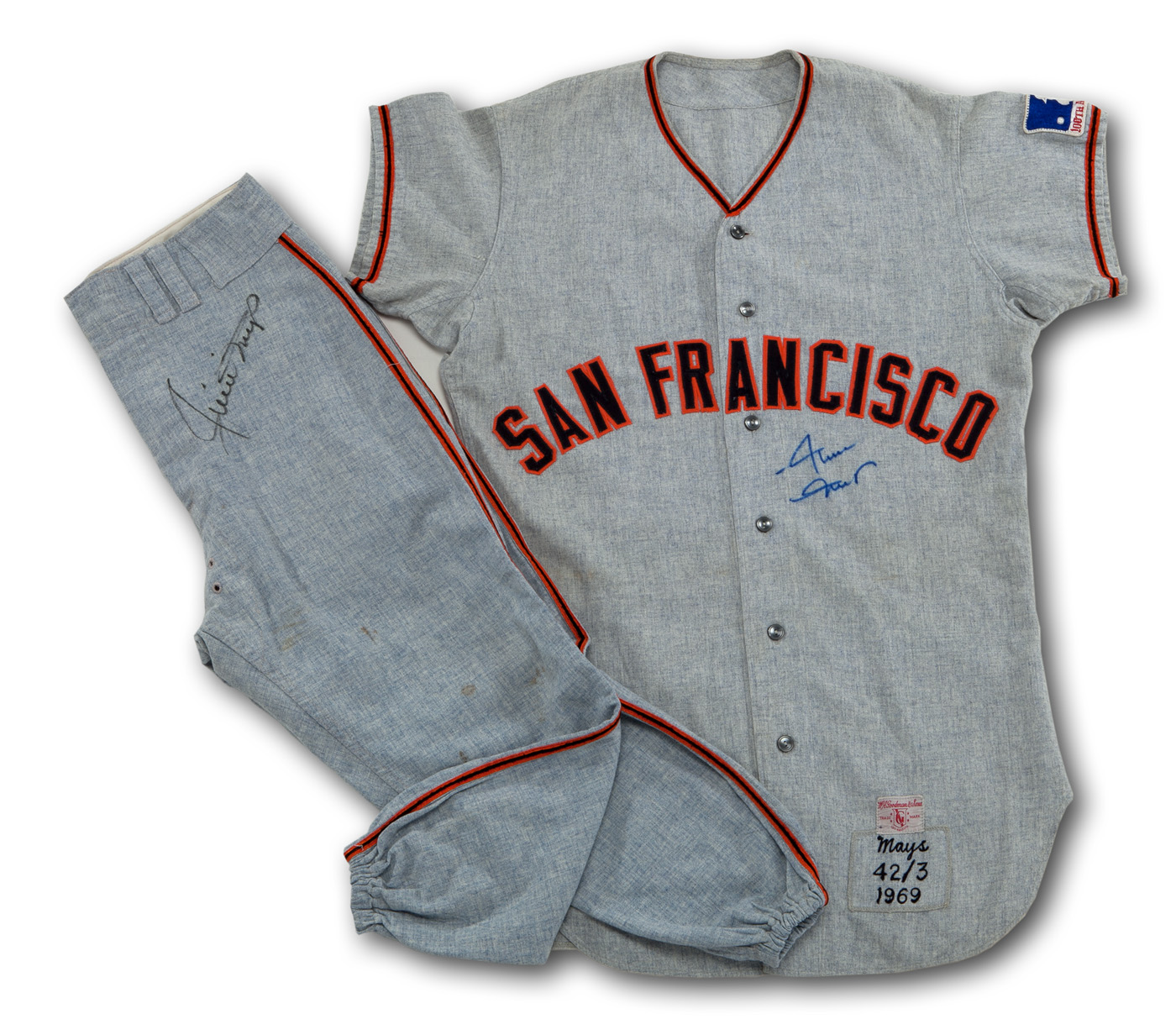 Lot Detail - 1969 WILLIE MAYS SAN FRANCISCO GIANTS GAME WORN AND SIGNED  ROAD JERSEY (MEARS A10) AND PANTS