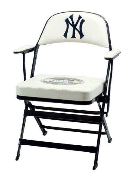 2009 ALEX RODRIGUEZ SIGNED NEW YORK YANKEES GAME USED CLUBHOUSE CHAIR(STEINER LOA)