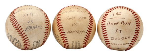BILL RUSSELLS LOT OF (3) SIGNED HOME RUN BASEBALLS INCL. 1ST AND 2ND HOME RUNS HIT AT DODGER STADIUM AND A 1976 HOME RUN HIT VS. THE MONTREAL EXPOS ON JUNE 18TH (RUSSELL LOA)