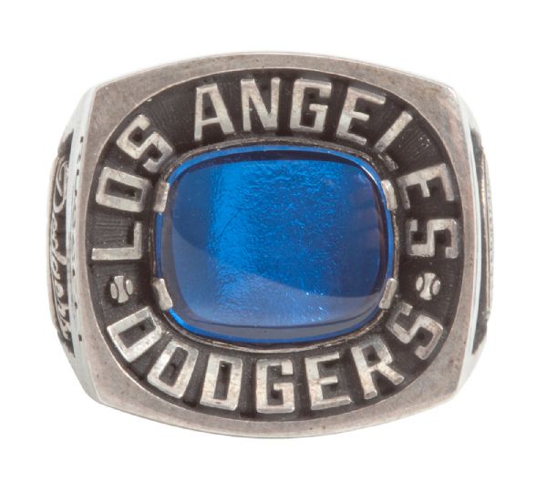BILL RUSSELLS PERSONAL LOS ANGELES DODGERS RING COMMEMORATING 25 YEARS SINCE DODGER STADIUM OPENED (RUSSELL LOA)