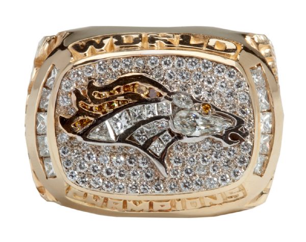 1997 WORLD CHAMPION DENVER BRONCOS SUPER BOWL XXXII REAL RING AWARDED TO EXECUTIVE AND FORMER NFL PLAYER TOM RAMSEY (RAMSEY LOA)