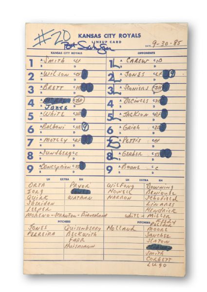 BRET SABERHAGENS SIGNED 1985 (CY YOUNG YEAR) KANSAS CITY ROYALS CLUBHOUSE LINE UP CARD WHEN HE RECORDED HIS 20TH VICTORY OF THE SEASON (SABERHAGEN LOA)
