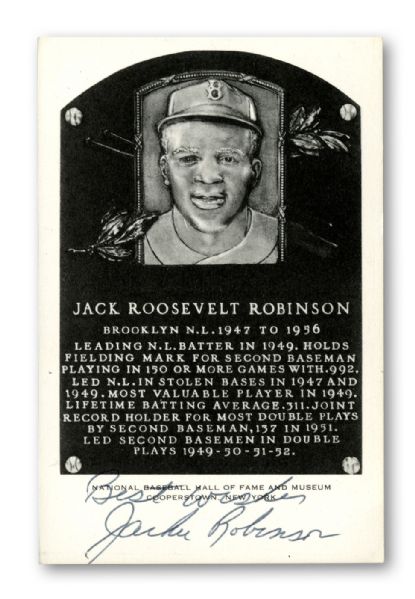 JACKIE ROBINSON SIGNED 1953-55 ARTVUE BLACK & WHITE HALL OF FAME POSTCARD