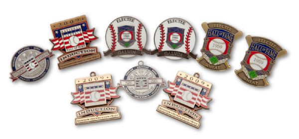 GOOSE GOSSAGES PERSONAL LOT OF (8) NATIONAL BASEBALL HALL OF FAME INDUCTION PINS INCLUDING (2) 1959, (2) 1965, (1) 2008, (3) 2009, AND (1) 2008 CHARM (GOSSAGE LOA)
