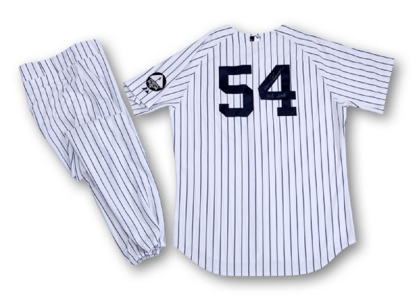 GOOSE GOSSAGES 2010 NEW YORK YANKEES OLD TIMERS GAME WORN & SIGNED HOME UNIFORM (GOSSAGE LOA)