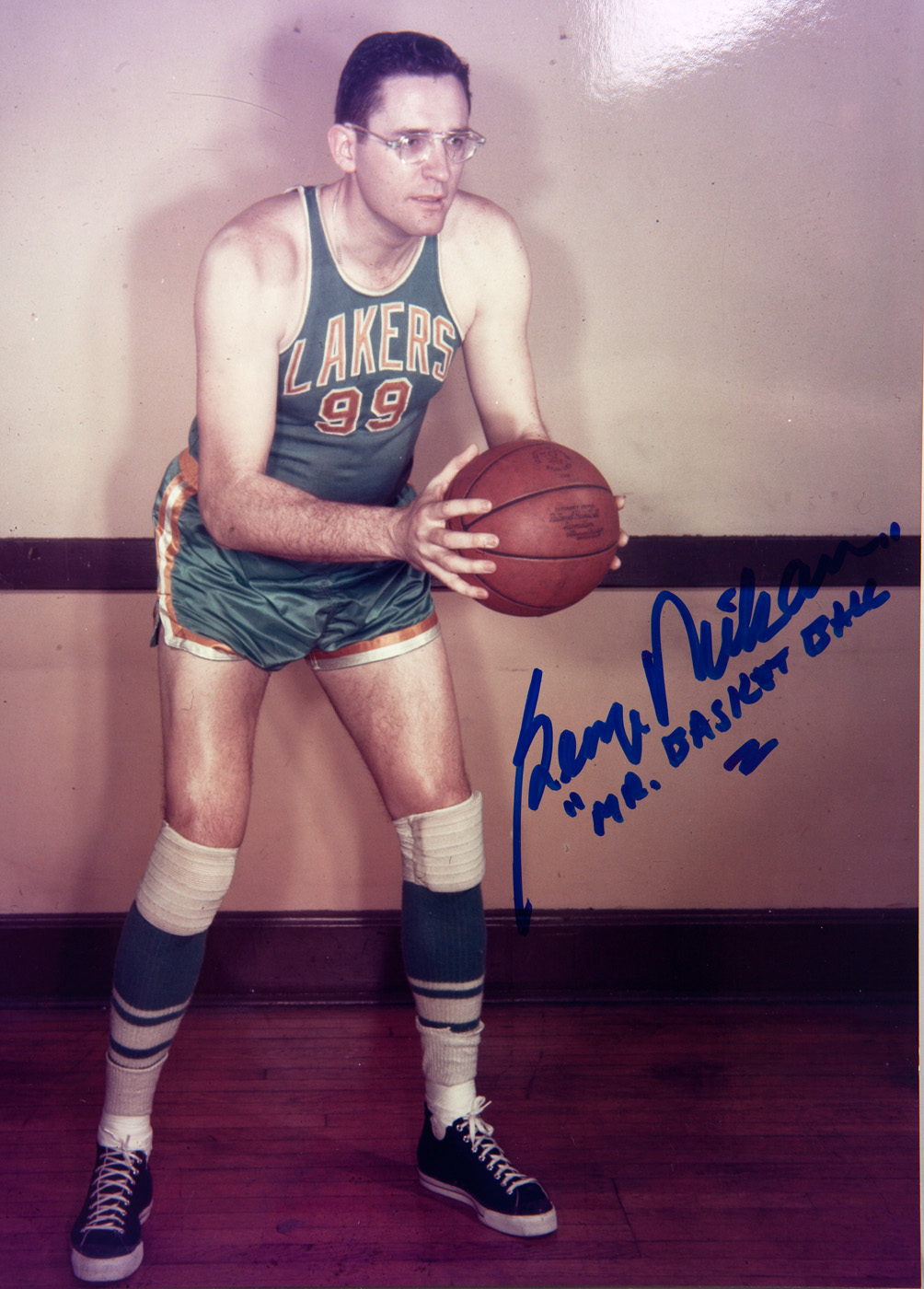 Lot Detail - 1959 George Mikan Minneapolis Lakers Signed Hall of