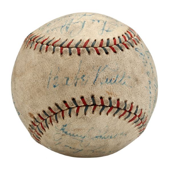 1930 NEW YORK YANKEES TEAM SIGNED BASEBALL WITH BABE RUTH AND LOU GEHRIG