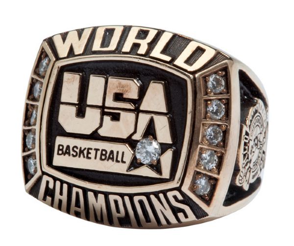 1994 USA BASKETBALL DREAM TEAM II WORLD CHAMPIONS RING ISSUED TO TRAINER RAY CULP