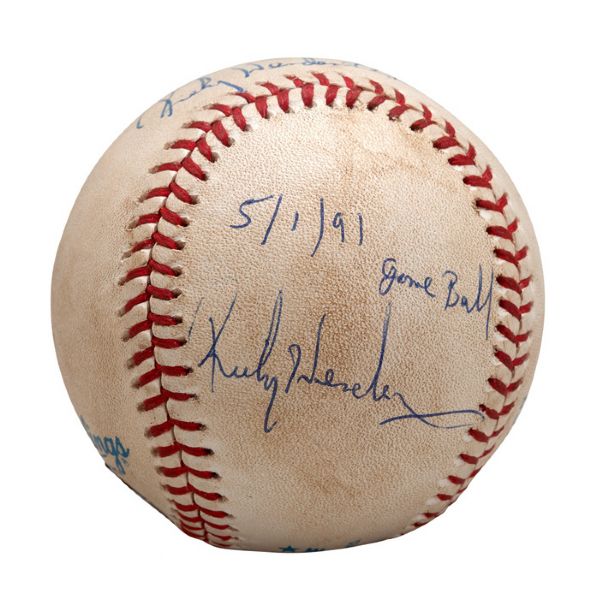 MAY 1, 1991 RICKEY HENDERSON SIGNED GAME-USED BASEBALL FROM HIS RECORD-BREAKING 939TH STOLEN BASE GAME (HENDERSON LOA)