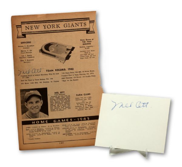 LOT OF (2) MEL OTT AUTOGRAPHS INCLUDING CUT SIGNATURE AND 1943 NEW YORK GIANTS NEWSPAPER CLIPPING