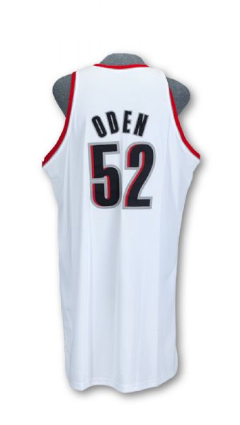 2008-09 GREG ODEN ROOKIE PORTLAND TRAILBLAZERS WHITE GAME WORN HOME JERSEY (MEIGRAY TAG, TOPPS LOA)