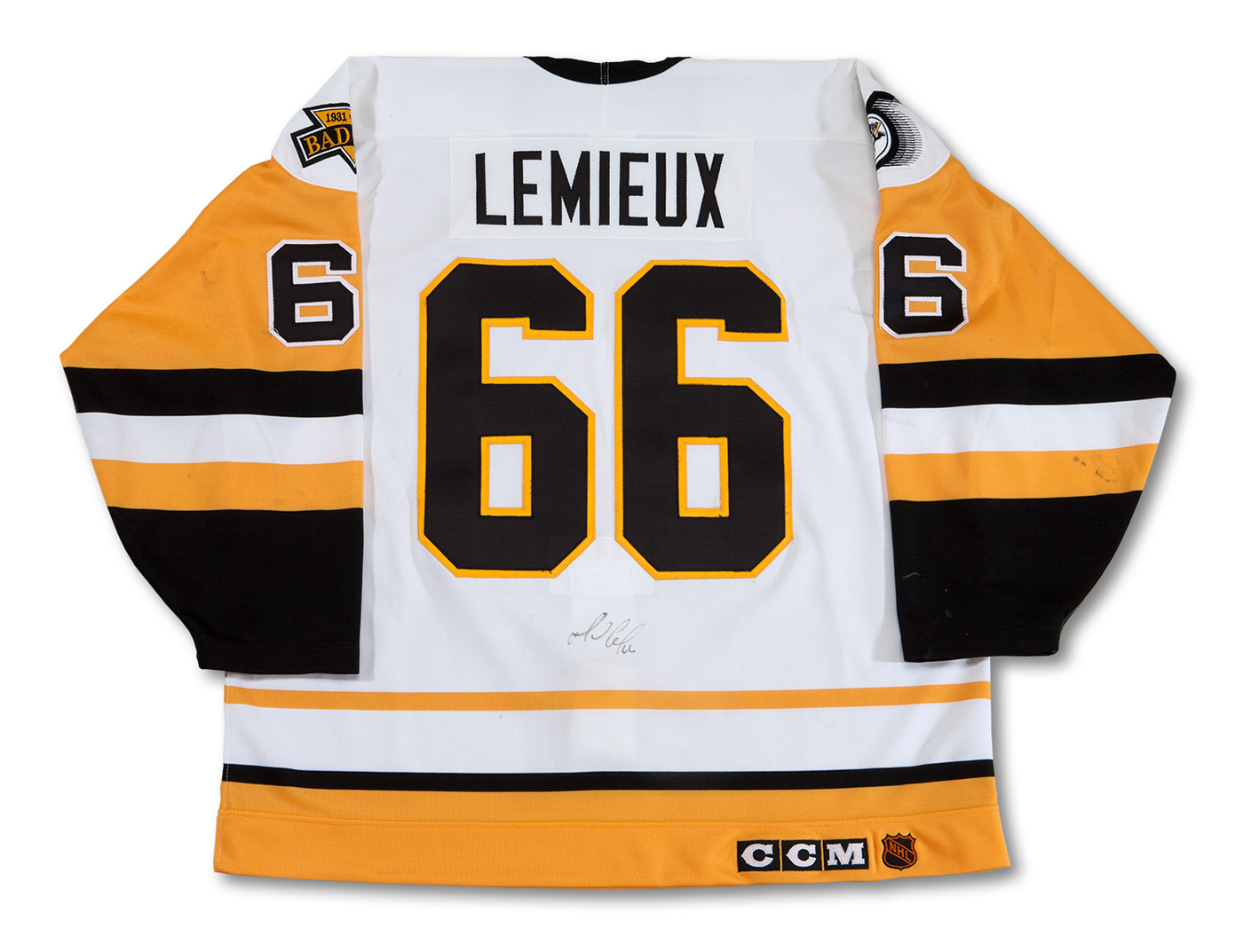 Sold at Auction: Signed Mario LeMieux Pittsburgh Stanley Cup Jersey
