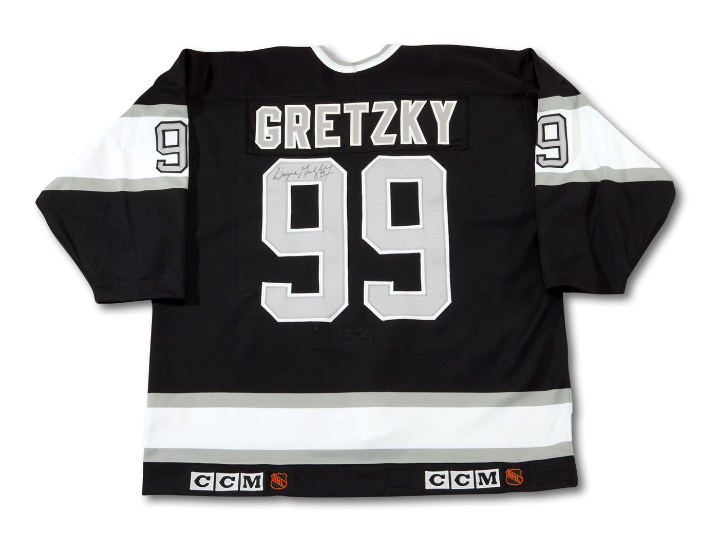 Lot Detail - 1989-90 WAYNE GRETZKY LOS ANGELES KINGS GAME WORN AND SIGNED  ROAD JERSEY (MEARS A10)