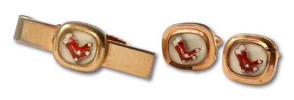 PAIR OF BOSTON RED SOX 10K GOLD CUFF LINKS PLUS MATCHING TIE CLASP