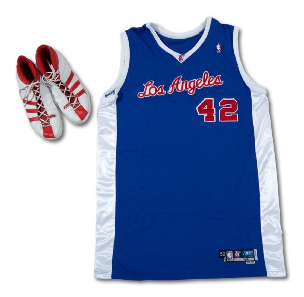 2005-06 ELTON BRAND LOS ANGELES CLIPPERS GAME WORN ROAD ALTERNATE JERSEY AND 2000-01 SIGNED GAME WORN (CHICAGO BULLS) ADIDAS SHOES (TENNEN COLLECTION)