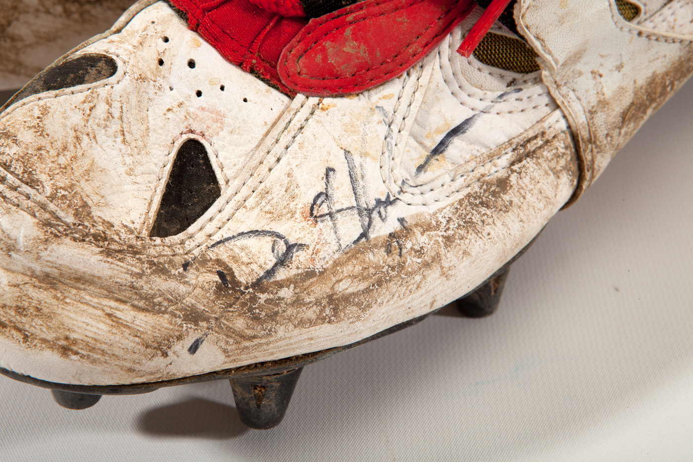 Lot Detail - 1994 DEION SANDERS SIGNED SAN FRANCISCO 49ERS GAME ISSUED HOME  JERSEY AND SIGNED PAIR OF GAME WORN (MUDDY) CLEATS FROM SUPER BOWL WINNING  SEASON (RAHN COLLECTION)