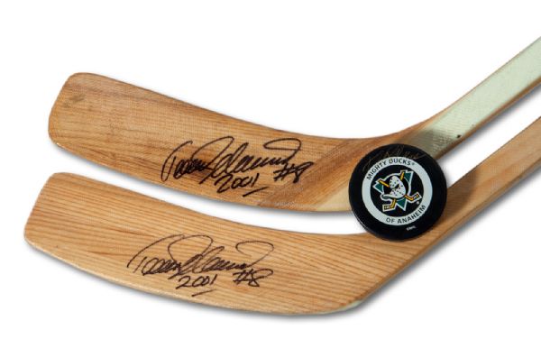 TRIO OF TEEMU SELANNE (MIGHTY DUCKS ERA) SIGNED ITEMS INCL. TITAN GAME READY STICK, SHER-WOOD GAME-ISSUED STICK & OFFICIAL GAME PUCK (NSM COLLECTION)
