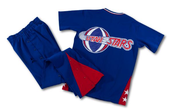 1974-75 UTAH STARS (ABA) GAME WORN FULL WARM UP SUIT ATTRIBUTED TO MOSES MALONES ROOKIE SEASON