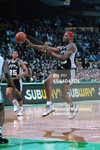  1994-95 Hoops #448 Dennis Rodman GM San Antonio Spurs