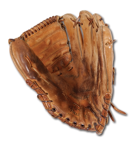 DON DRYSDALES CIRCA 1960S GAME USED SPALDING PROFESSIONAL MODEL FIELDERS GLOVE WITH OUTSTANDING USE (DRYSDALE COLLECTION)